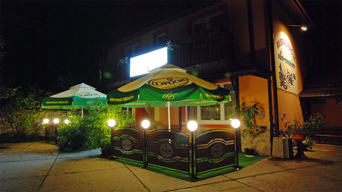 szkółka rośliny krzewy liściaste iglaste szczepione pienne ozdobne iglaki Polska