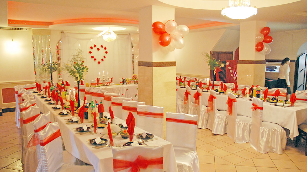 szkółka rośliny krzewy liściaste iglaste szczepione pienne ozdobne iglaki Polska