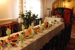 Hotelli Warszawa huoneet majoitus konferenssit ravintola vapaa-aika Puola